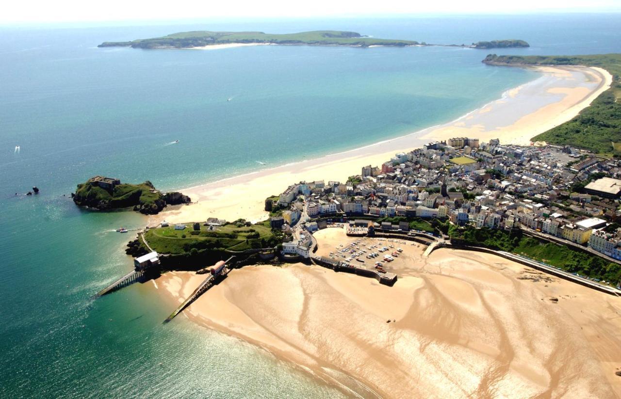 Old Quay Escape Villa Tenby Exteriör bild